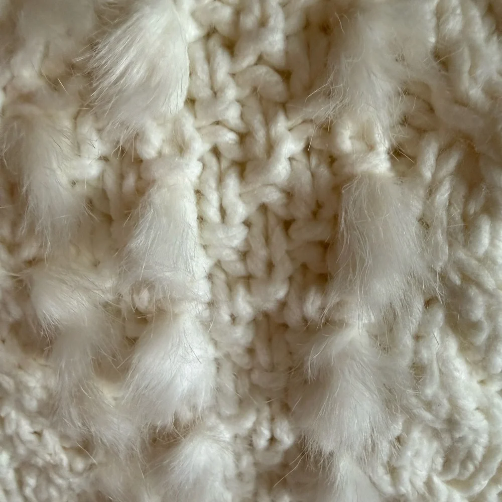 POTTERY BARN Chunky Cable Knit Faux Fur Throw Pillow Cover 24